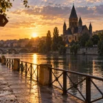 Visiter Metz : Moselle et Temple Neuf au coucher du soleil